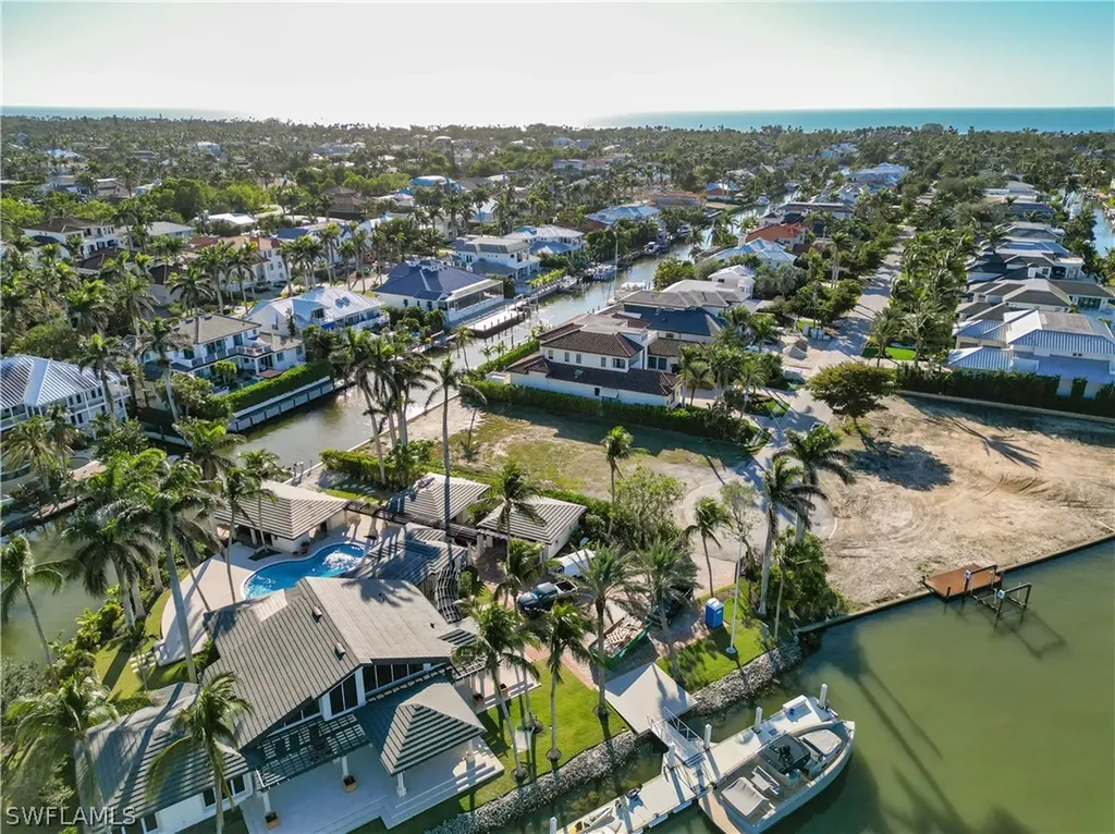 754 16th Avenue S Naples FL 34102