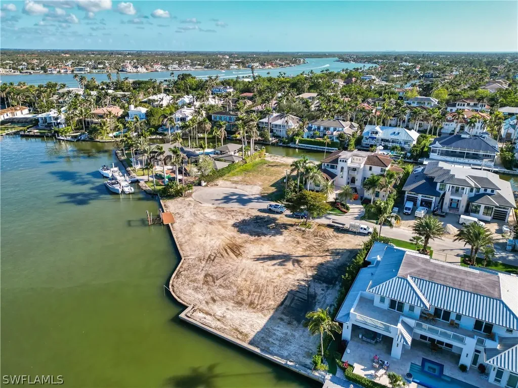 754 16th Avenue S Naples FL 34102