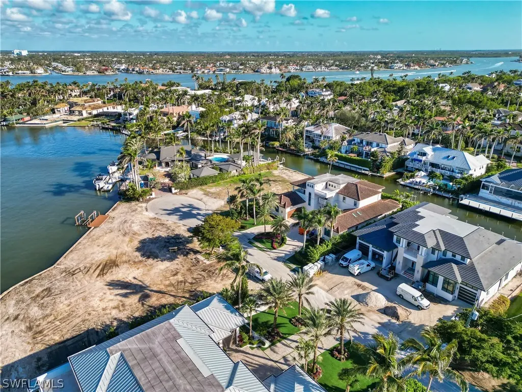 754 16th Avenue S Naples FL 34102