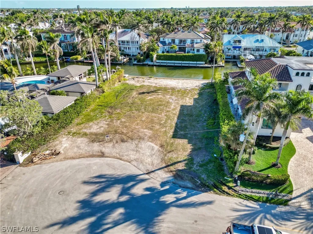 754 16th Avenue S Naples FL 34102