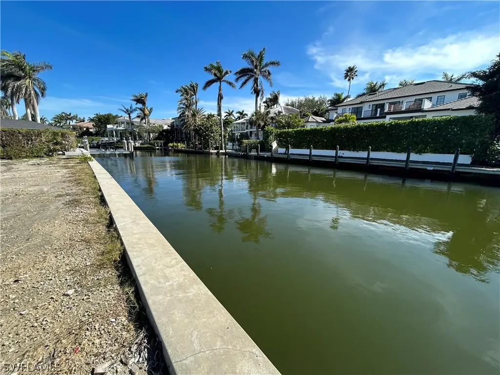 754 16th Avenue S Naples FL 34102