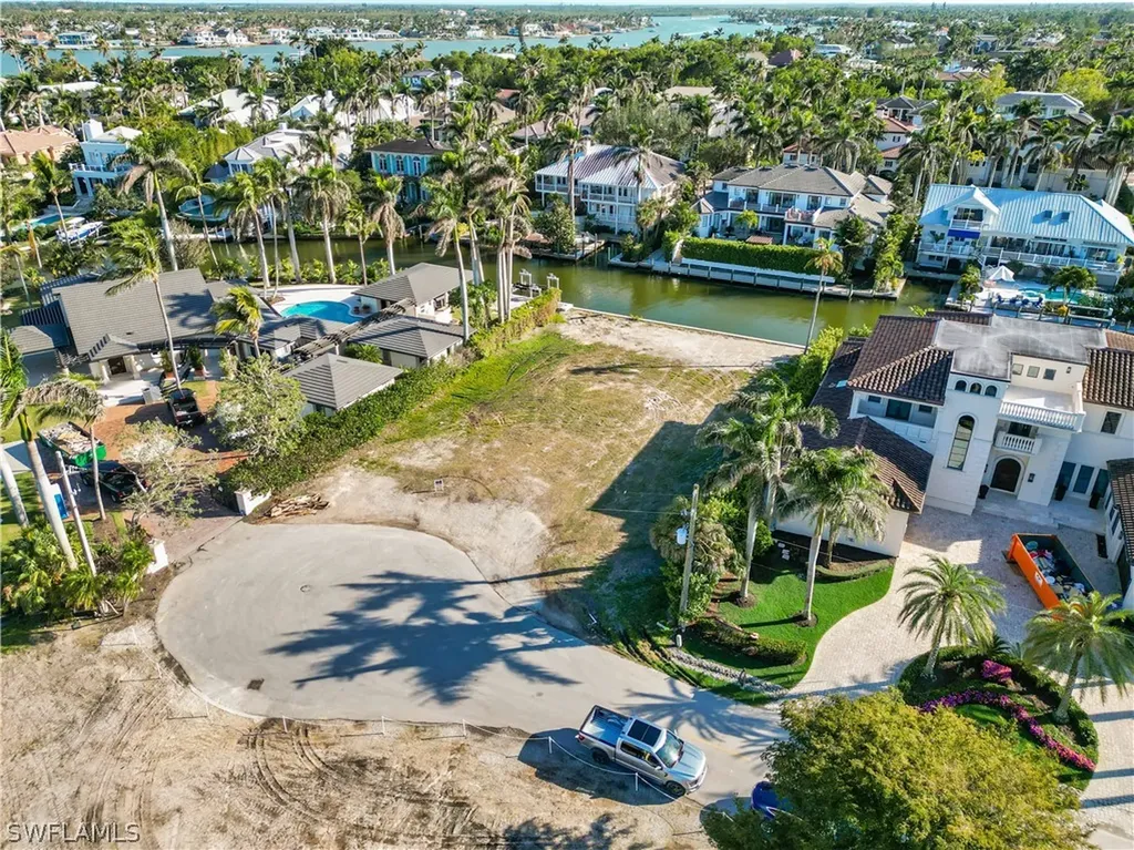 754 16th Avenue S Naples FL 34102