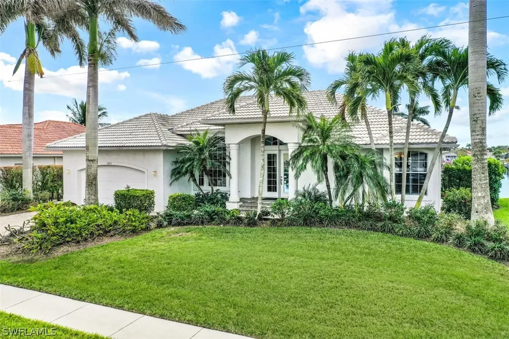 1421 Galleon Avenue Marco Island FL 34145