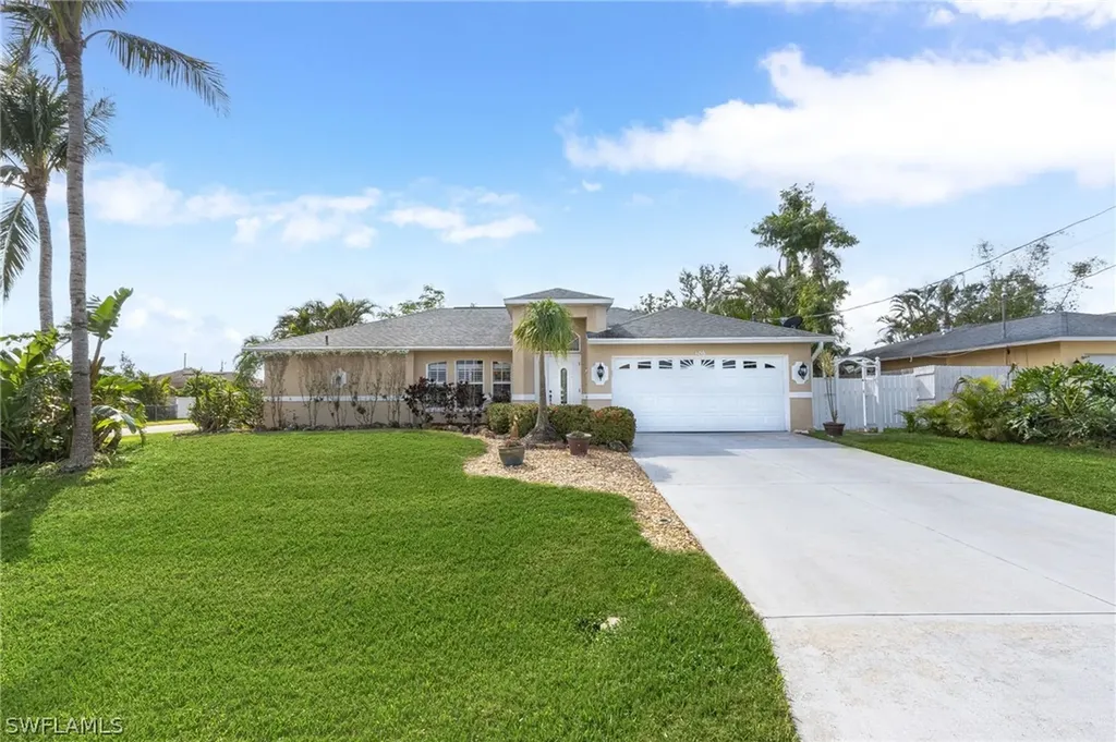 1216 SE 15th Street Cape Coral FL 33990