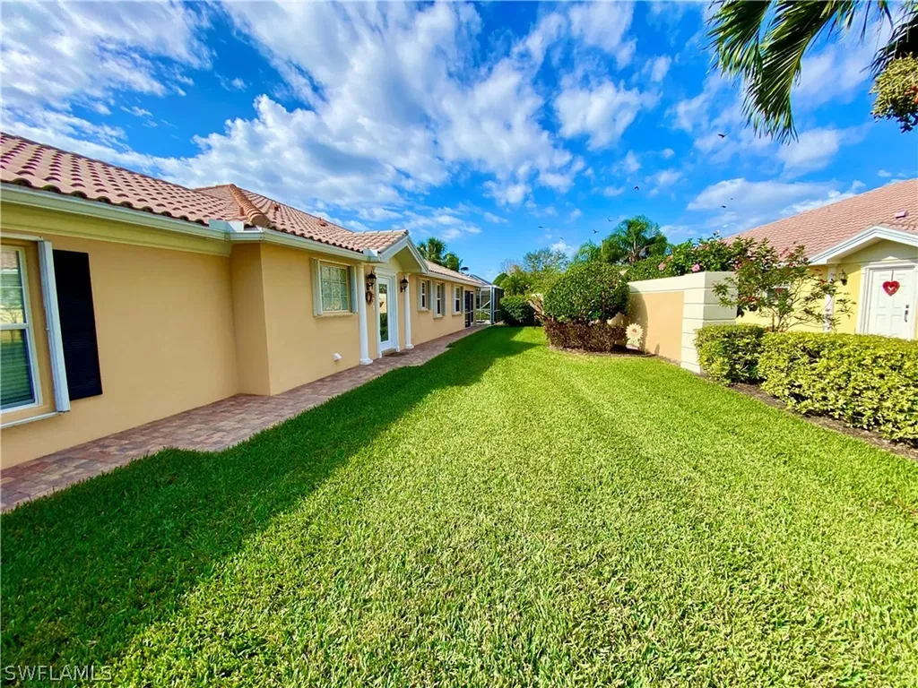 Bonita Springs FL, 28246 Islet Trail