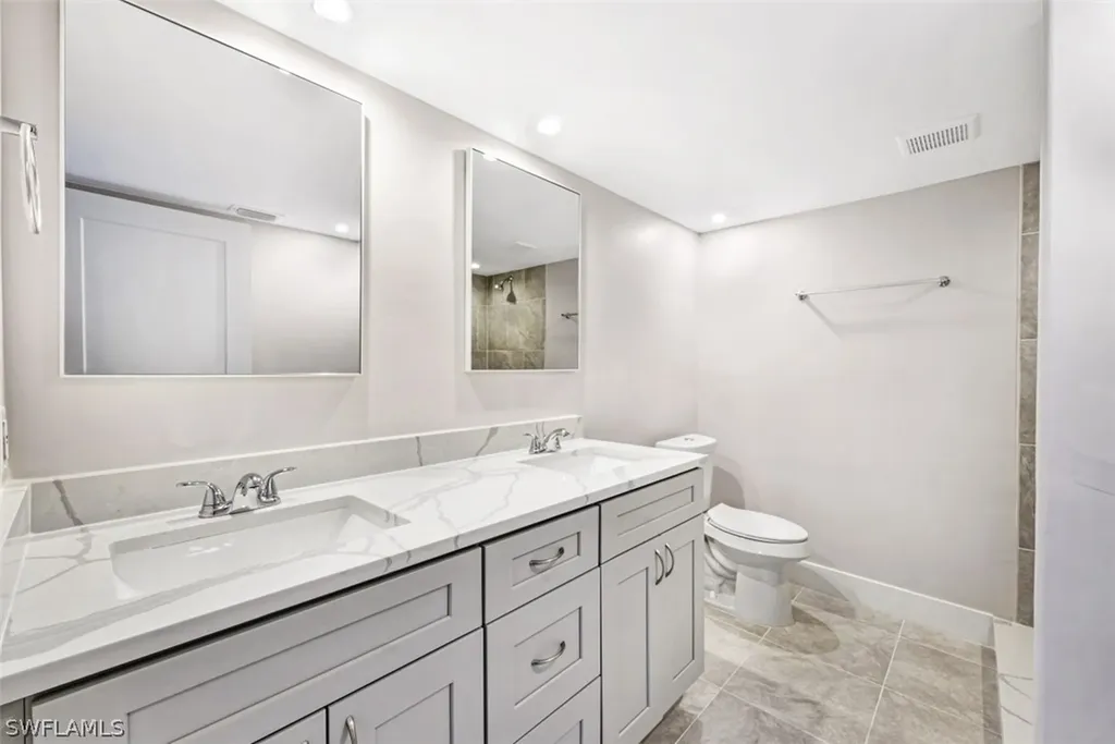 7797 Esmeralda Way Naples FL 34109