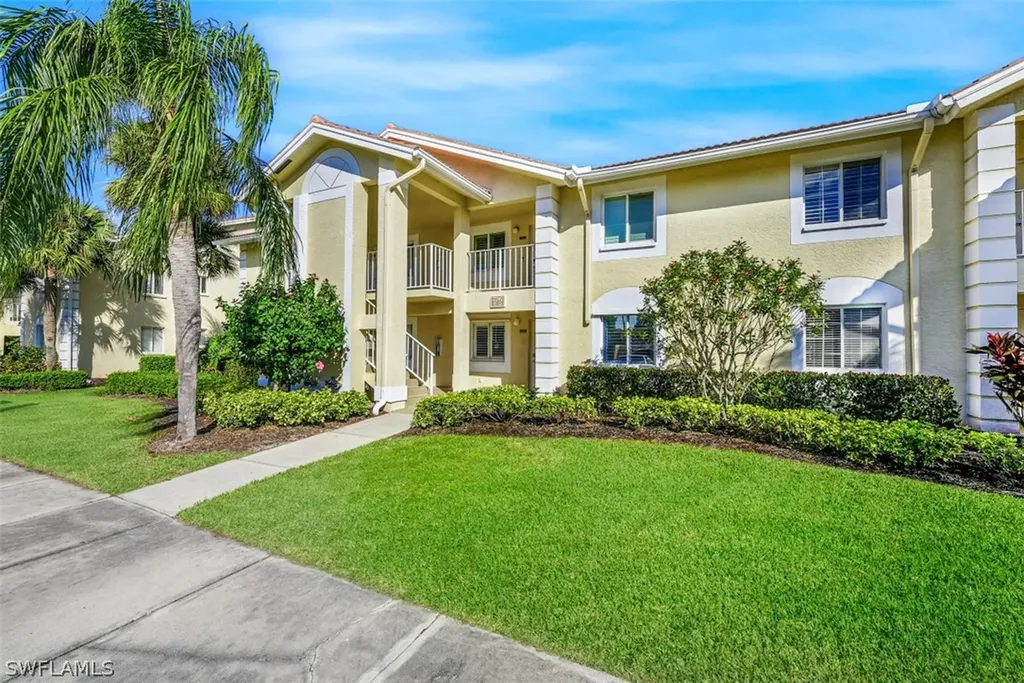 7797 Esmeralda Way Naples FL 34109