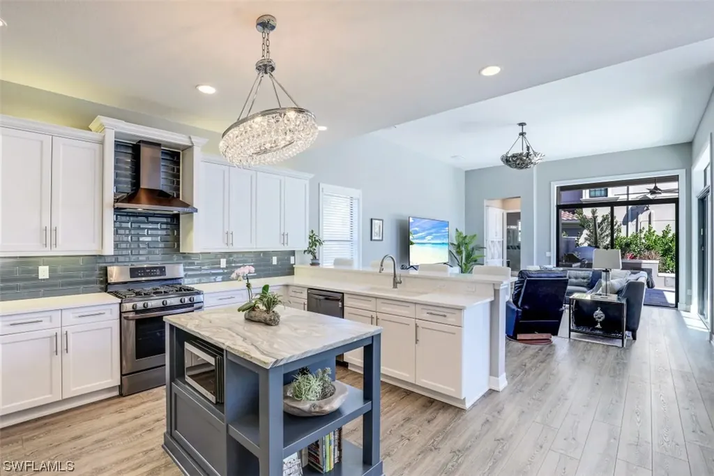 2700 Crystal Way Naples FL 34119