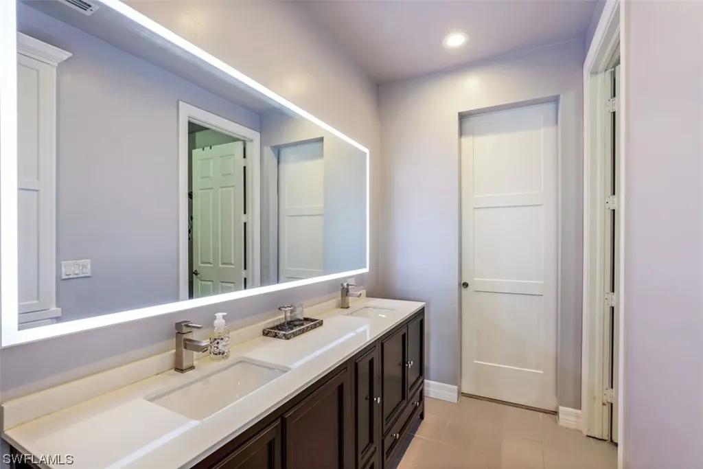 2700 Crystal Way Naples FL 34119