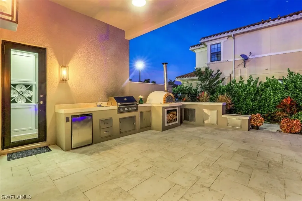 2700 Crystal Way Naples FL 34119