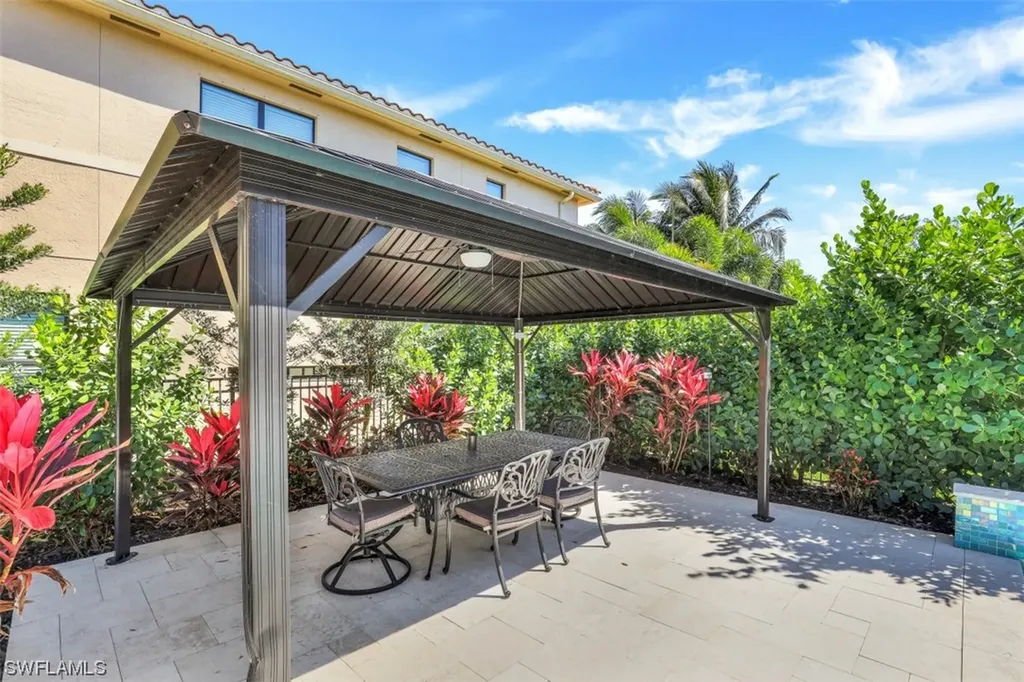 2700 Crystal Way Naples FL 34119