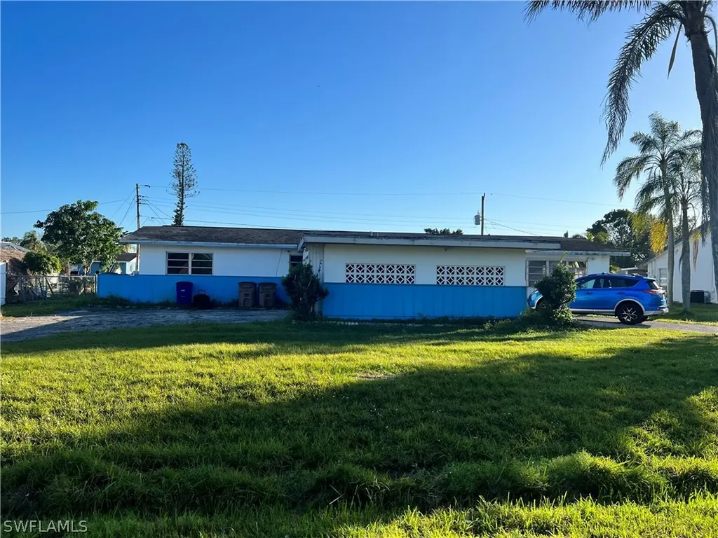 156 Charles Street Fort Myers FL 33905