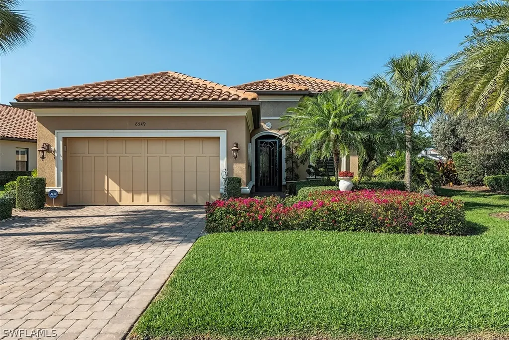 8549 Palacio Terrace N Naples FL 34114