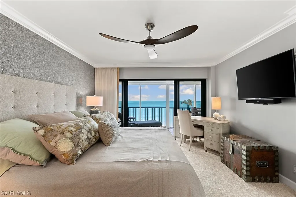 2171 Gulf Shore Boulevard N Naples FL 34102