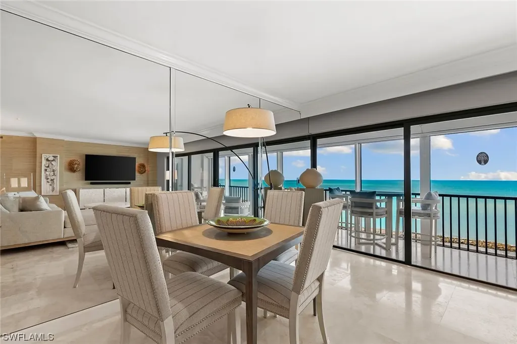2171 Gulf Shore Boulevard N Naples FL 34102