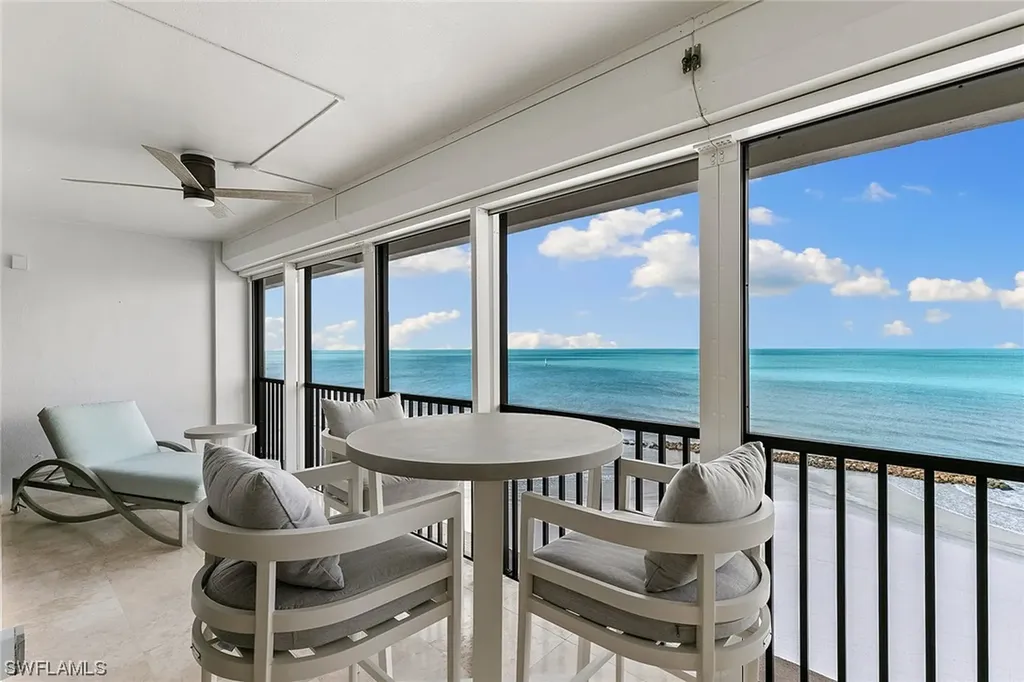 2171 Gulf Shore Boulevard N Naples FL 34102