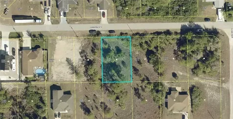 1216 Cordoba Street E Lehigh Acres FL 33974
