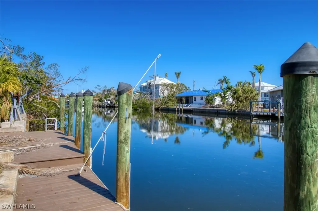 1700 Dixie Beach Boulevard Sanibel FL 33957