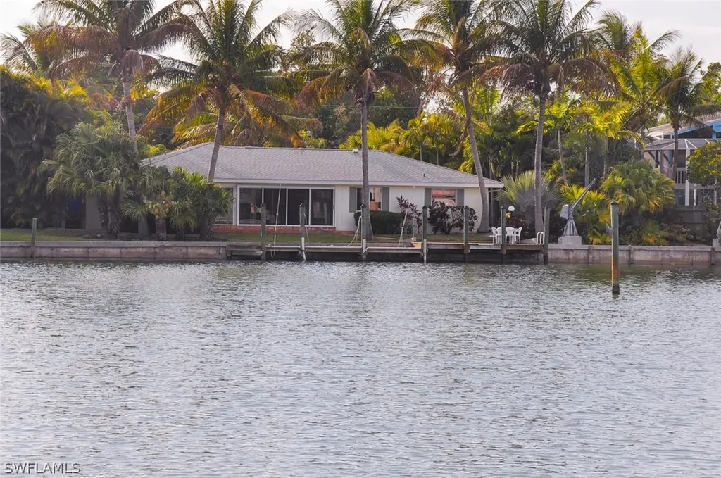 1700 Dixie Beach Boulevard Sanibel FL 33957