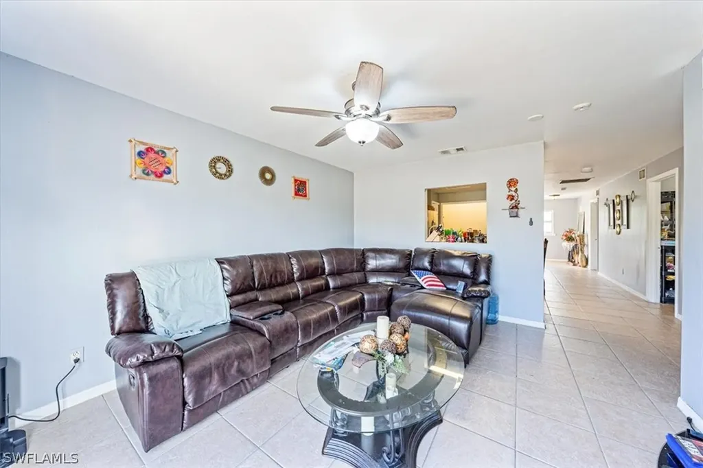 5225-5227 29th Street SW Lehigh Acres FL 33973