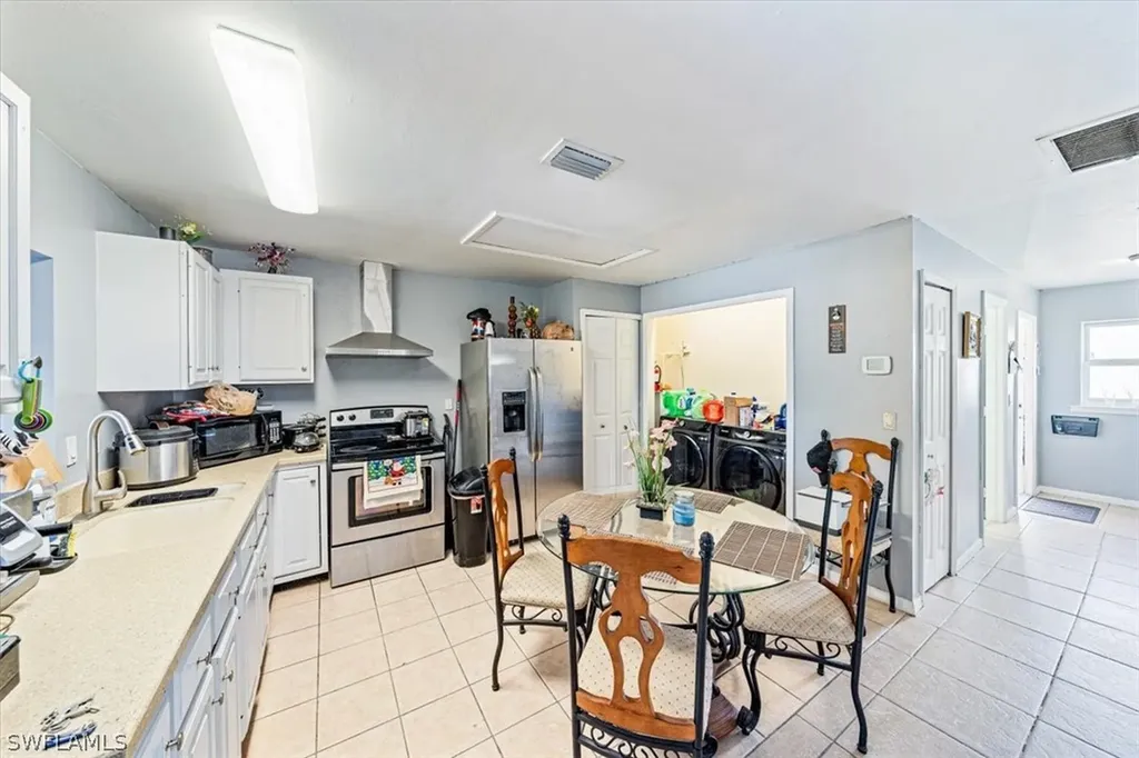 5225-5227 29th Street SW Lehigh Acres FL 33973