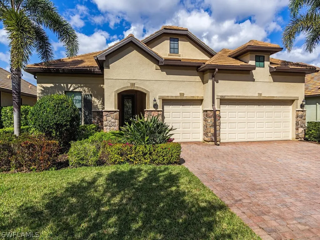 Naples FL, 7263 Clamshell Lane