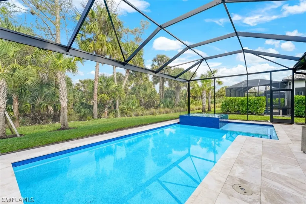 9367 Greyhawk Trail Naples FL 34120
