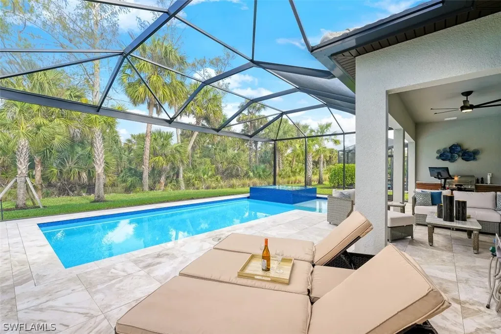 9367 Greyhawk Trail Naples FL 34120