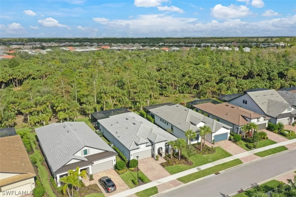 9367 Greyhawk Trail Naples FL 34120