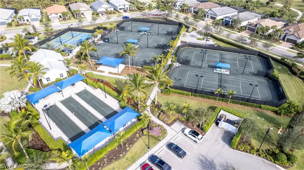 9367 Greyhawk Trail Naples FL 34120