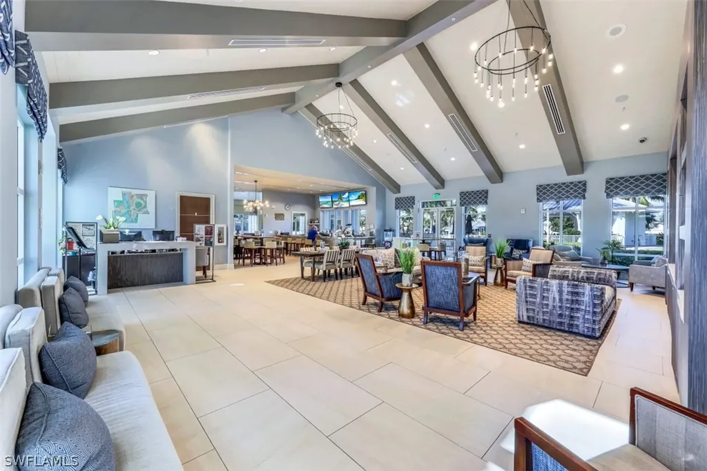 9367 Greyhawk Trail Naples FL 34120