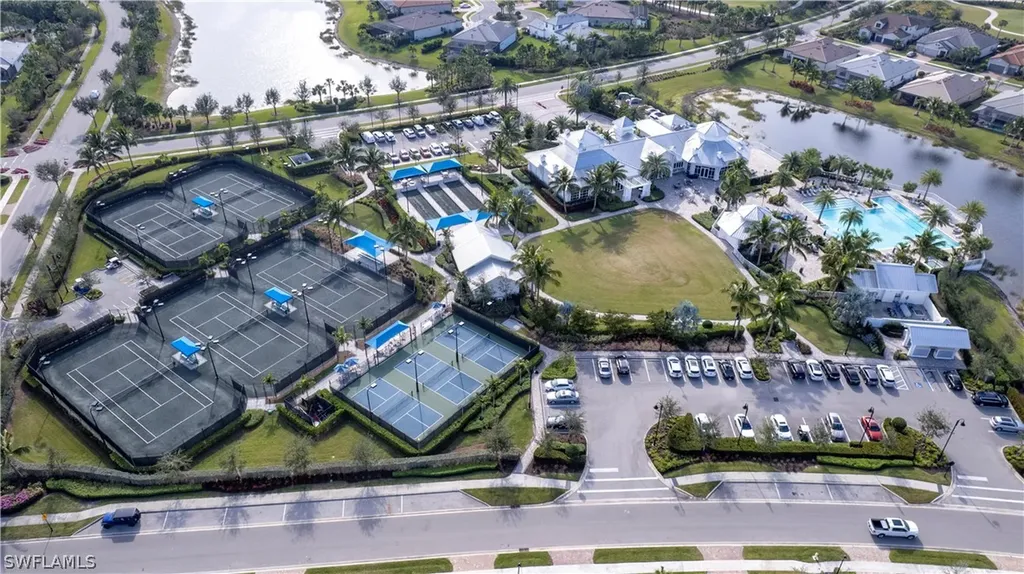 9367 Greyhawk Trail Naples FL 34120