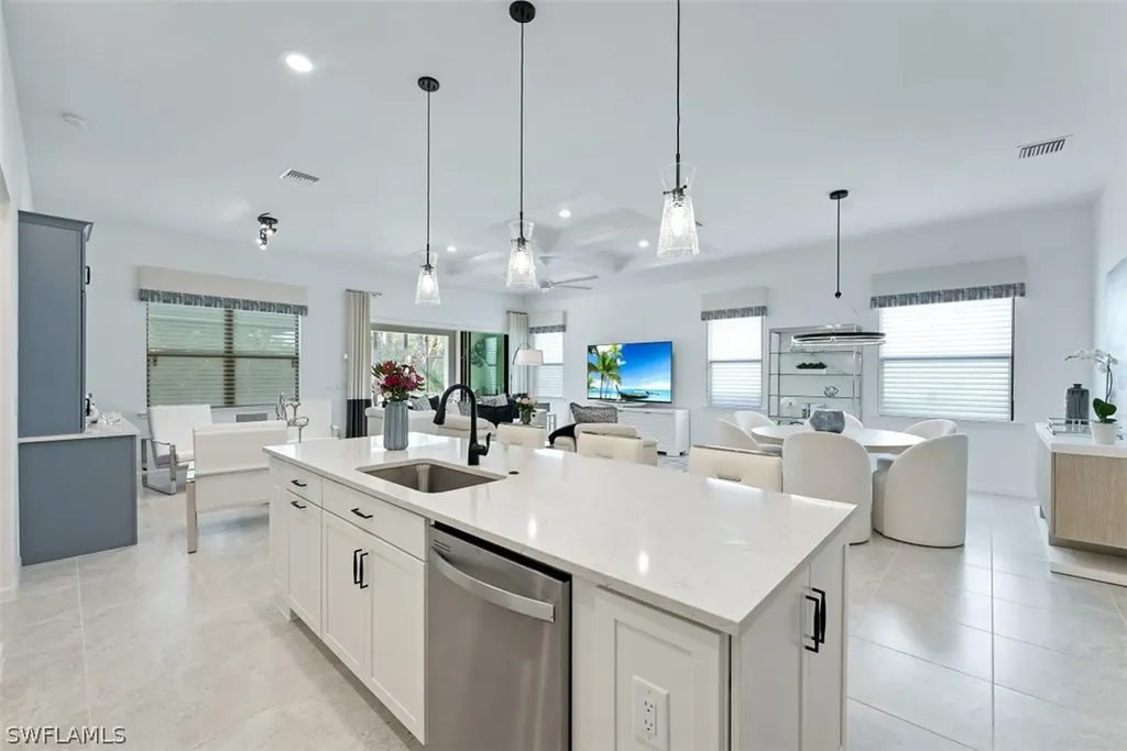 9367 Greyhawk Trail Naples FL 34120