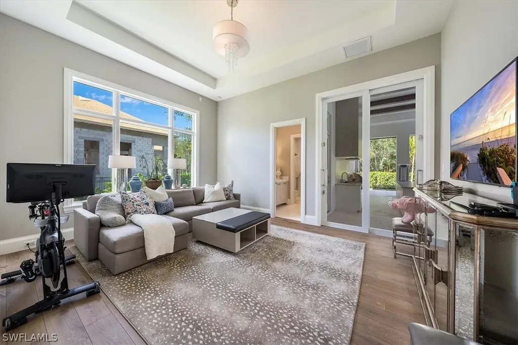 6367 Burnham Road Naples FL 34119