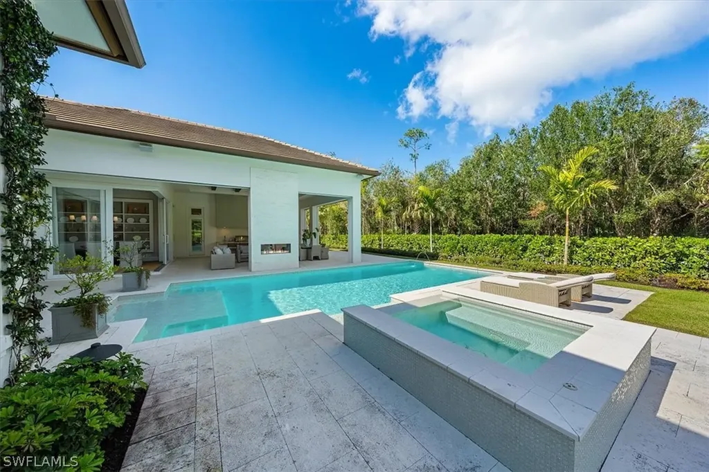 6367 Burnham Road Naples FL 34119