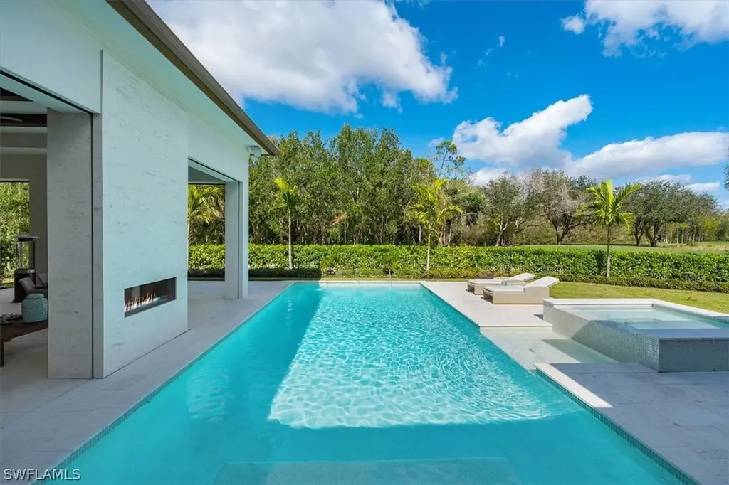 6367 Burnham Road Naples FL 34119