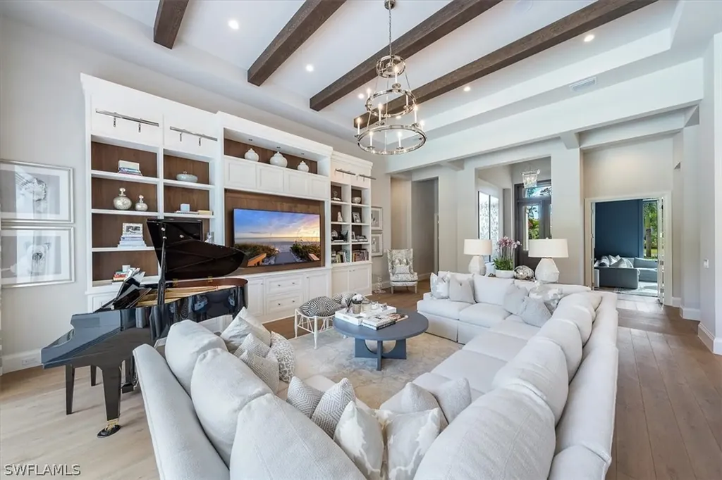 6367 Burnham Road Naples FL 34119