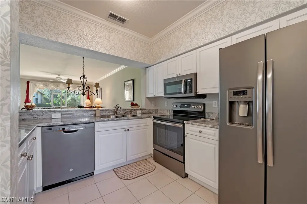 3235 Cypress Glen Way Naples FL 34109
