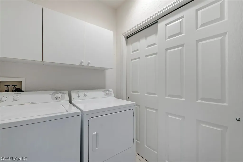 3235 Cypress Glen Way Naples FL 34109