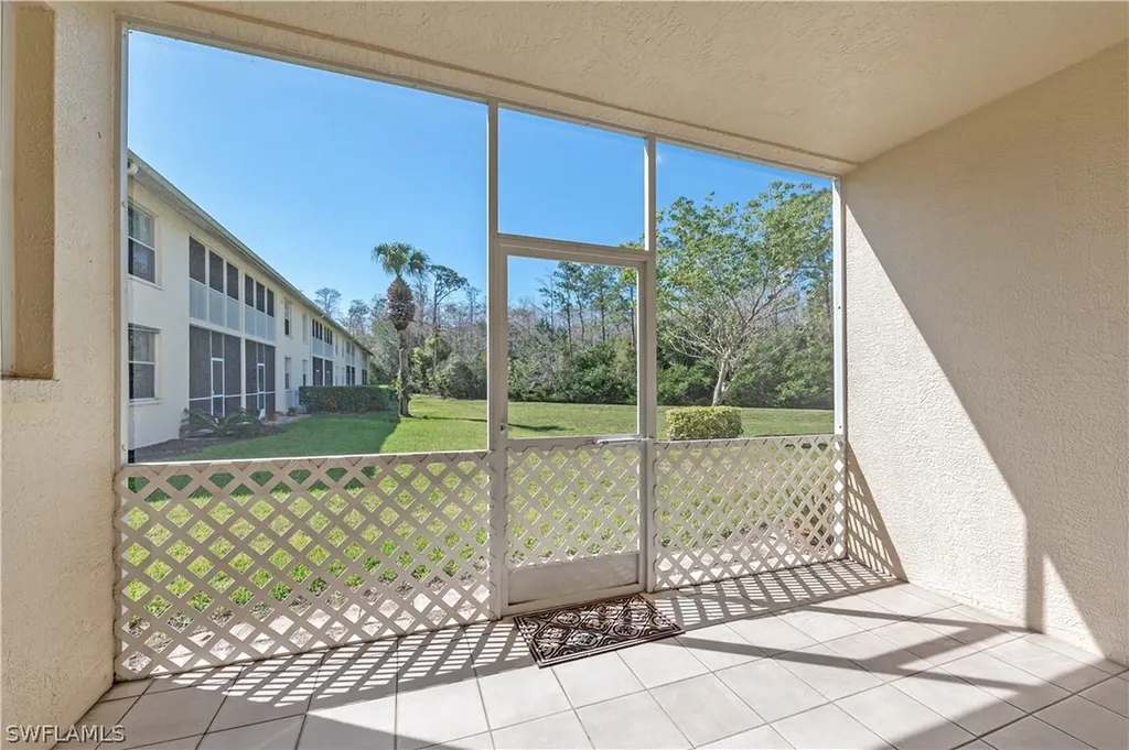 3235 Cypress Glen Way Naples FL 34109