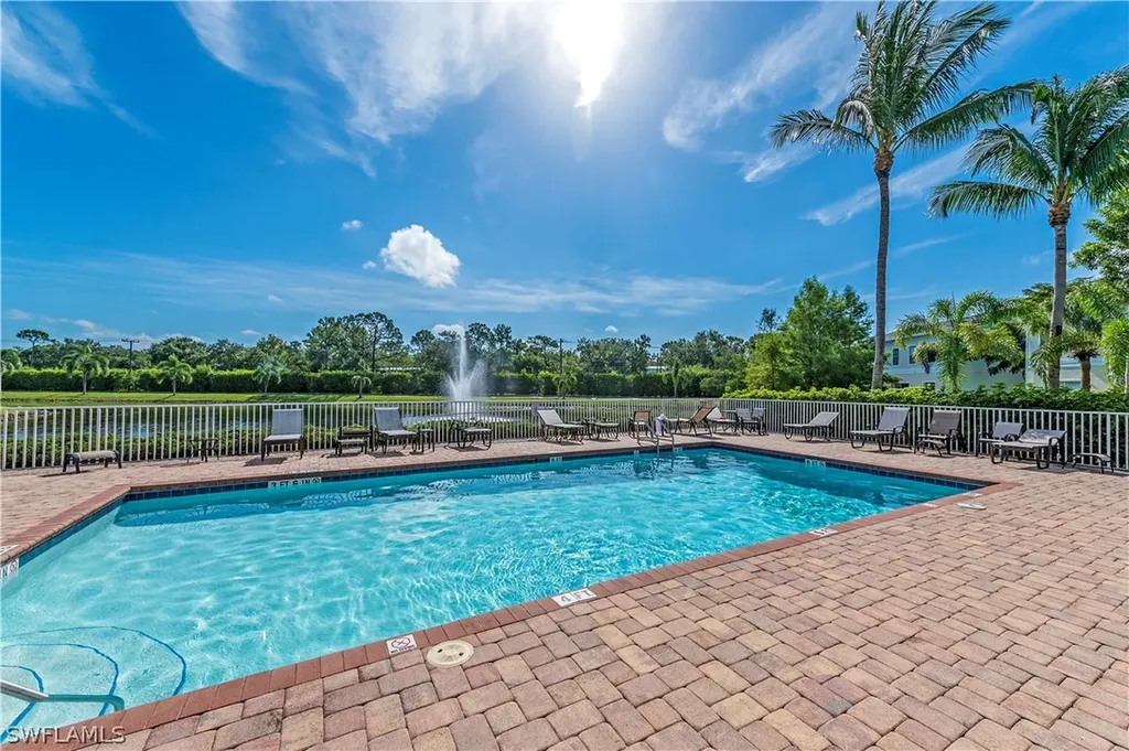 3235 Cypress Glen Way Naples FL 34109