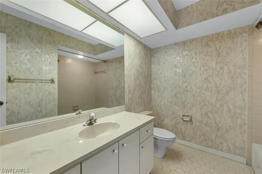 72 N Barfield Drive Marco Island FL 34145