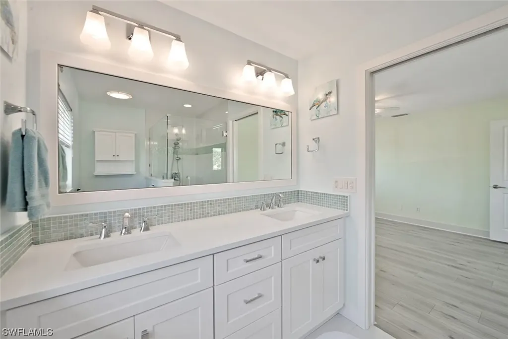 617 E Rocks Drive Sanibel FL 33957
