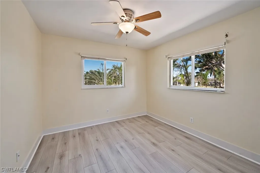617 E Rocks Drive Sanibel FL 33957