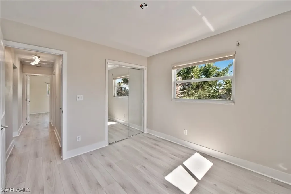 617 E Rocks Drive Sanibel FL 33957