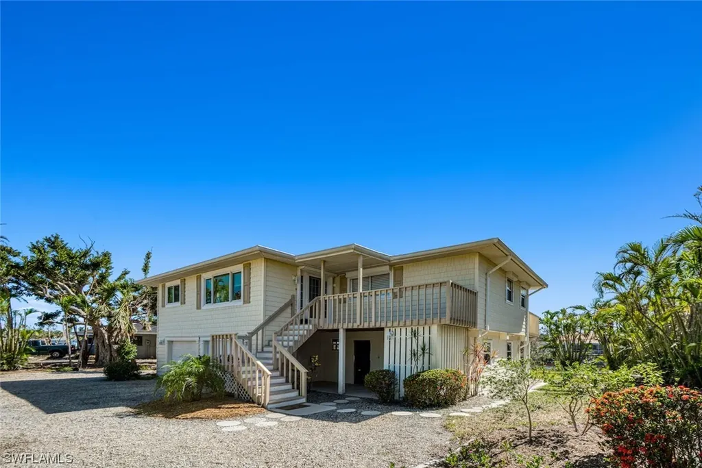 617 E Rocks Drive Sanibel FL 33957