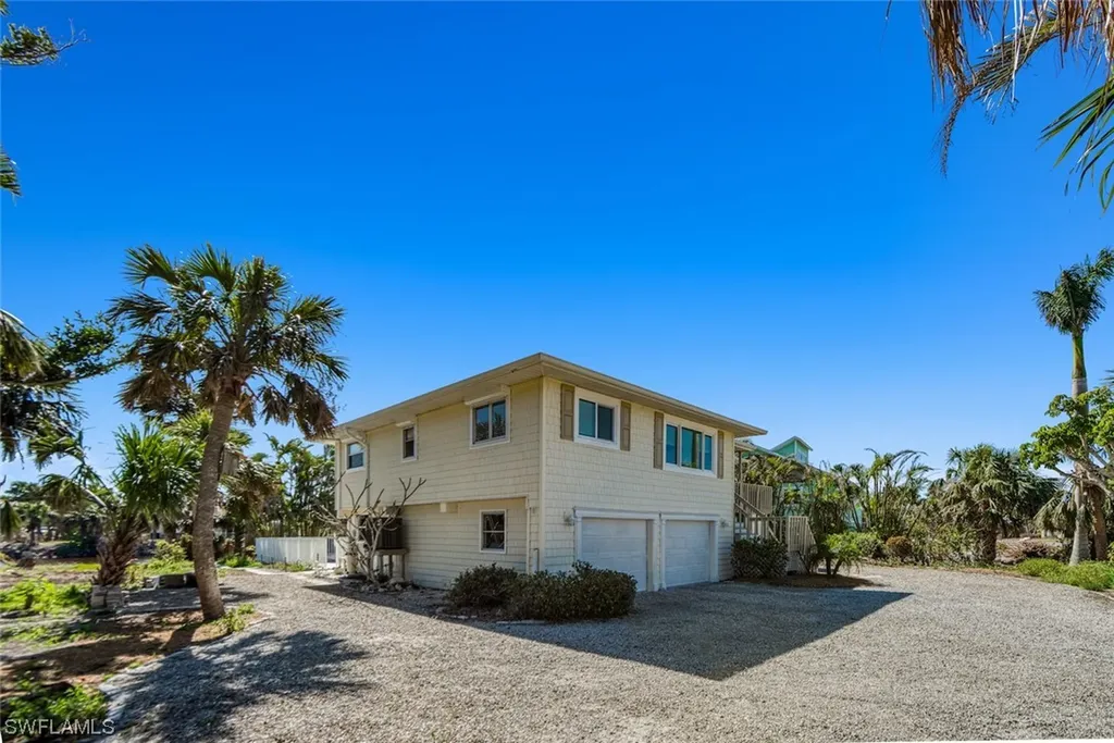 617 E Rocks Drive Sanibel FL 33957