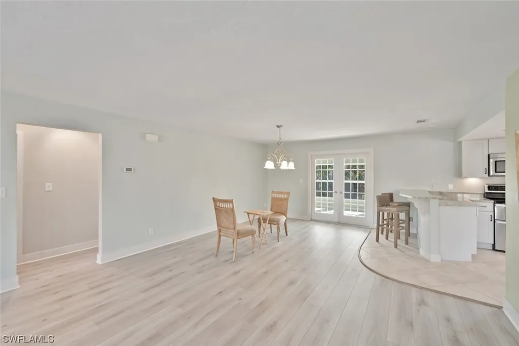 617 E Rocks Drive Sanibel FL 33957