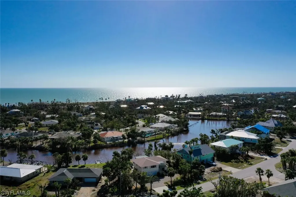 617 E Rocks Drive Sanibel FL 33957