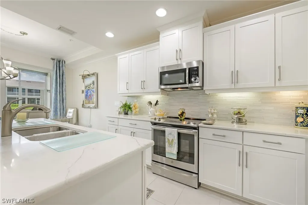 6960 Avalon Circle Naples FL 34112